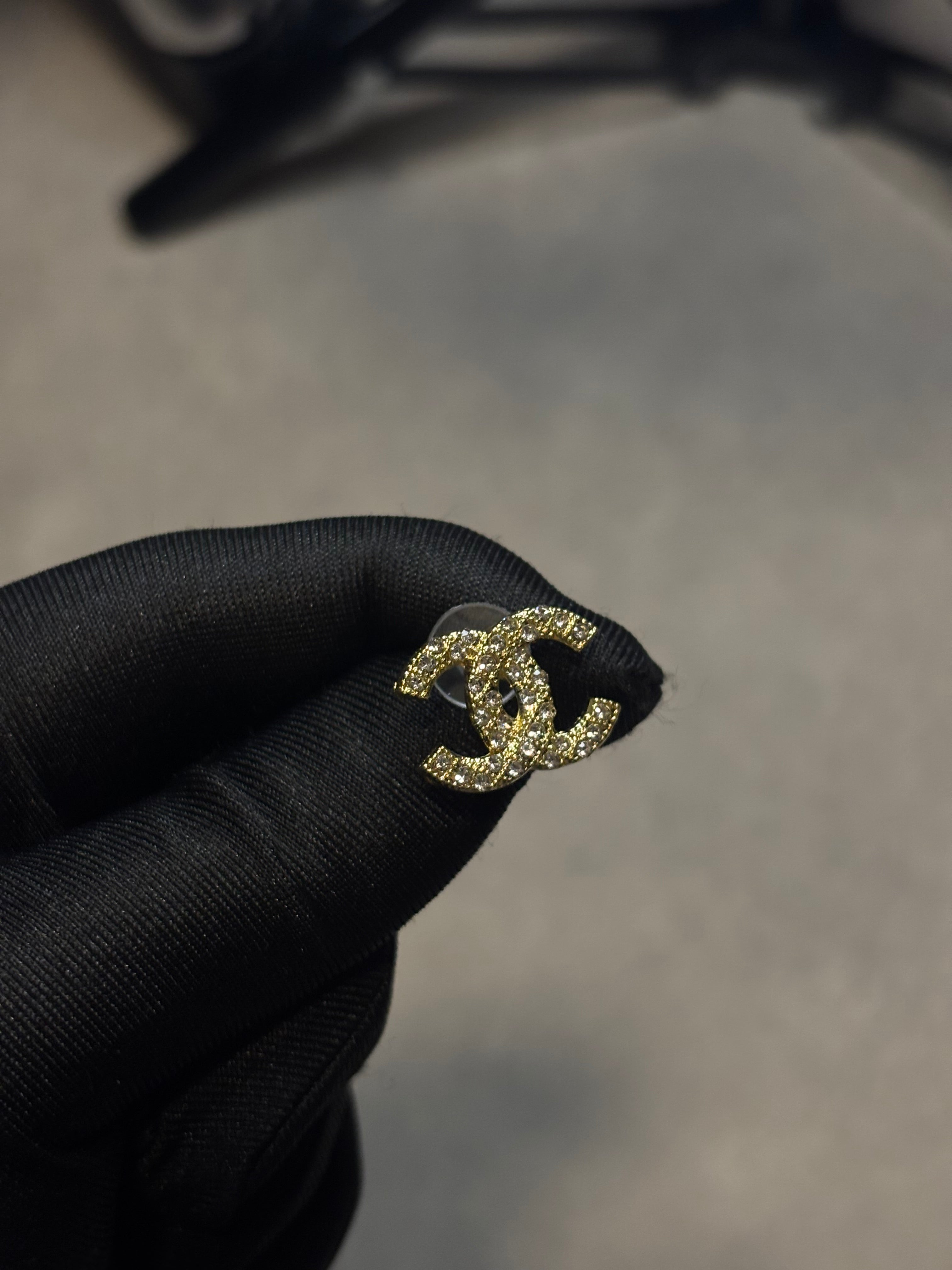 Chanel diamond earings