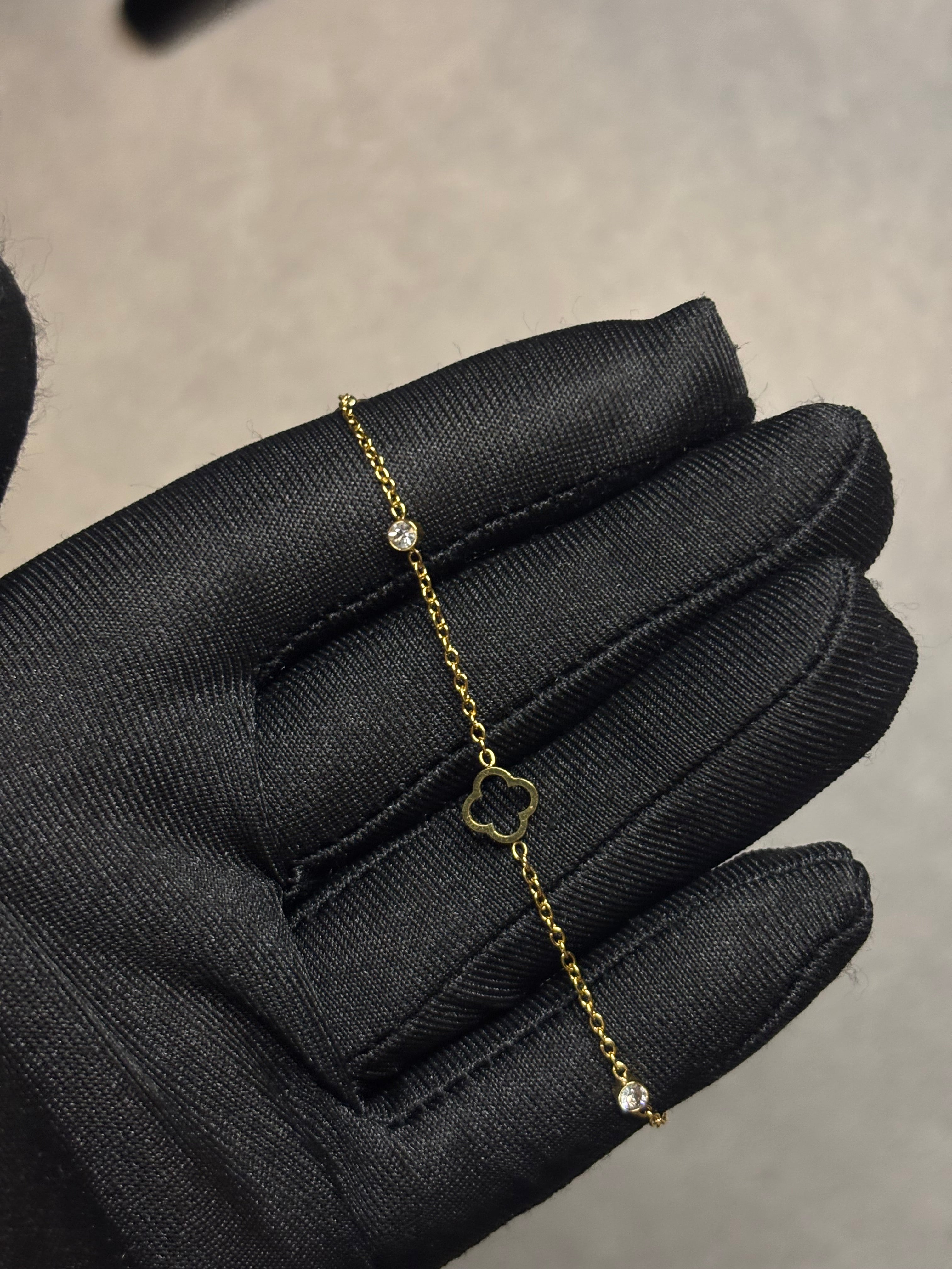 Armband klaver steentjes